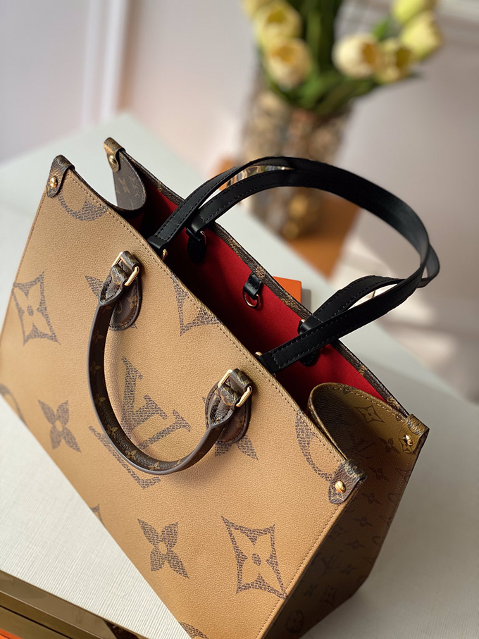Louis Vuitton ONTHEGO MM - Imagem 5