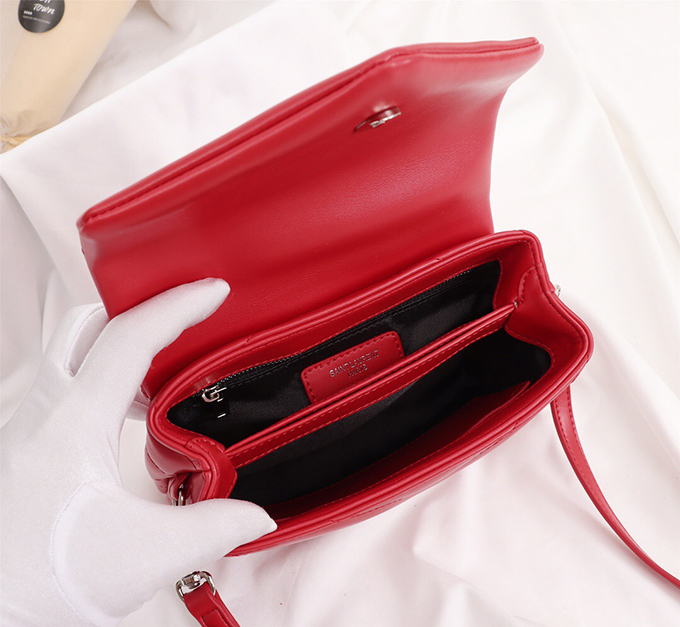 YSL Loulou Toy Bag Matelassé “Y” Leather - Imagem 3