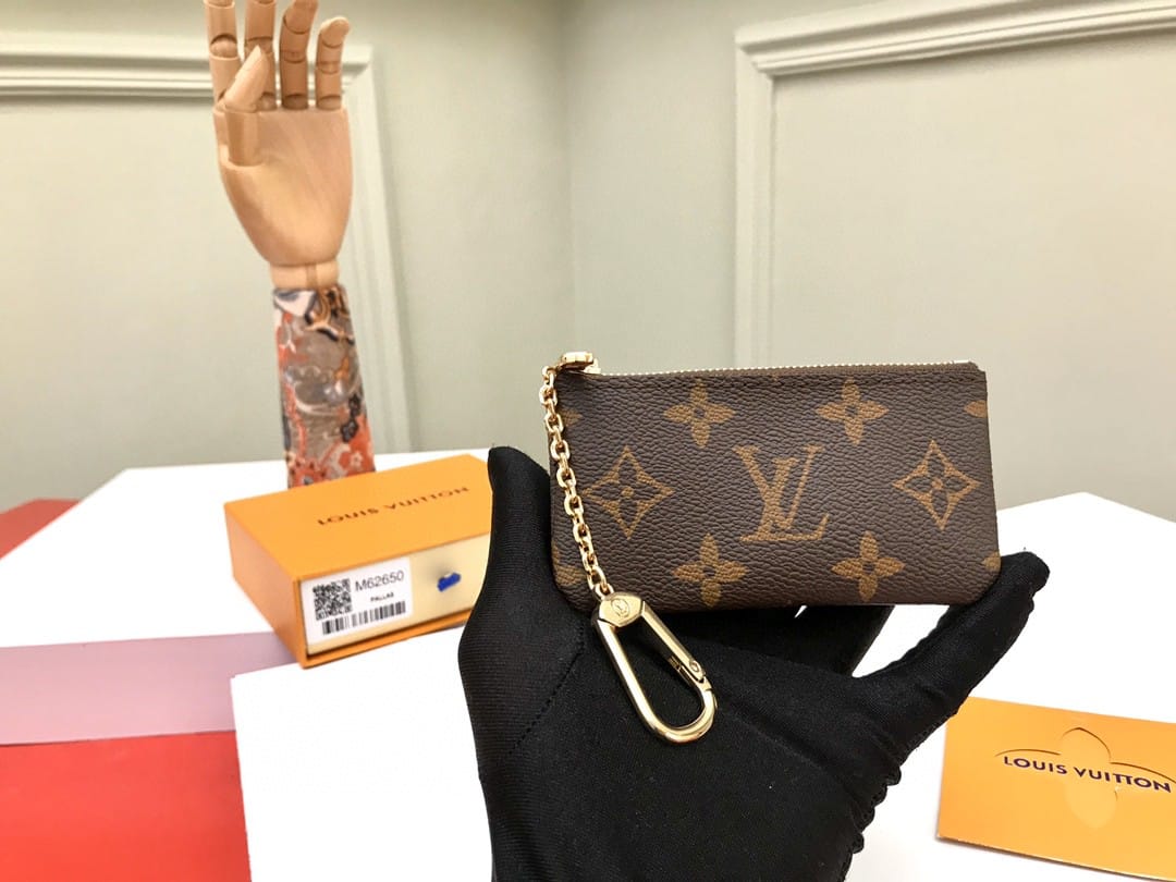 Louis Vuitton Key Pouch - Imagem 37