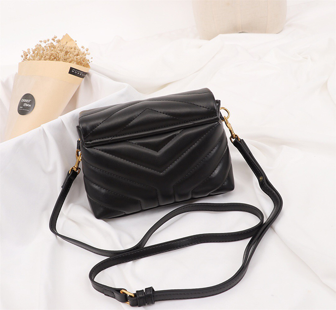 YSL Loulou Toy Bag Matelassé “Y” Leather - Imagem 8