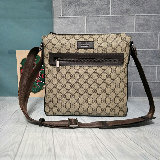 Gucci Signature Messenger Bag - Imagem 9