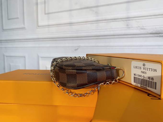 Louis Vuitton Mini Pochette - Imagem 4