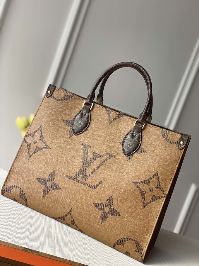 Louis Vuitton ONTHEGO MM - Imagem 4