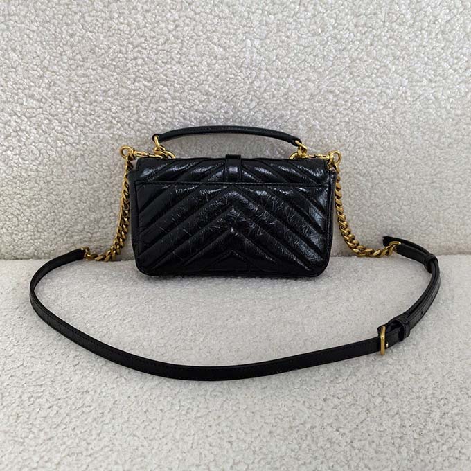 College Mini Chain Bag in Shiny Crackled Leather - Imagem 3