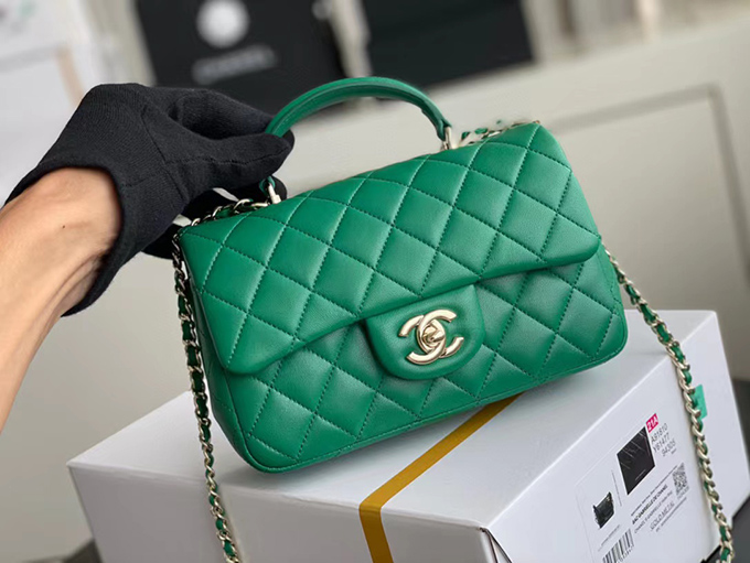 Chanel Emerald Green Top Handle Mini Bag - Imagem 3