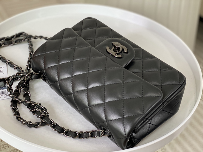 Chanel Mini Lambskin Black with Ruthenium Hardware - Imagem 6