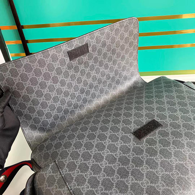 Gucci GG Supreme Baby Changing Bag - Imagem 13