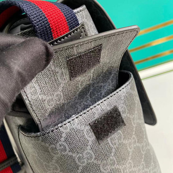 Gucci GG Supreme Baby Changing Bag - Imagem 14