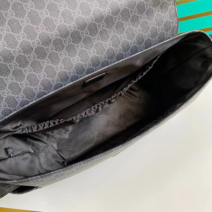 Gucci GG Supreme Baby Changing Bag - Imagem 15