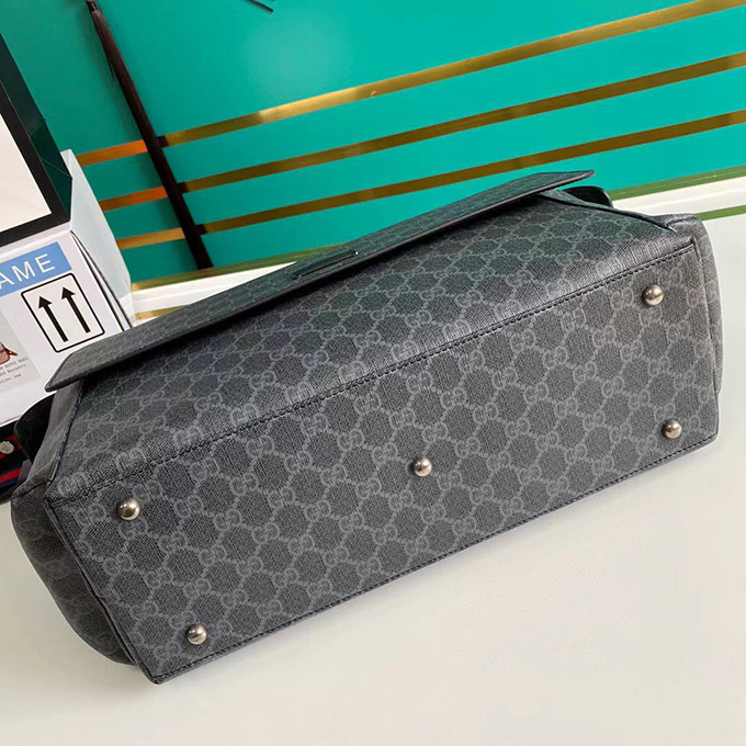 Gucci GG Supreme Baby Changing Bag - Imagem 16