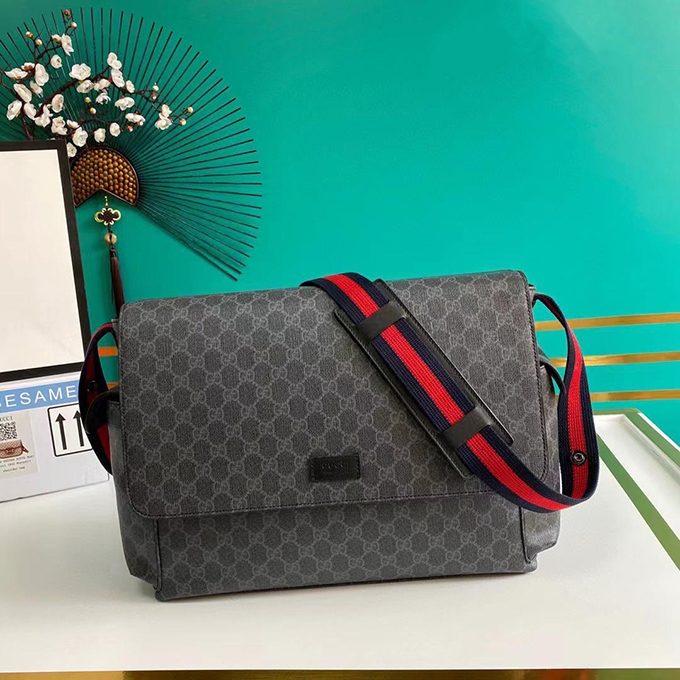 Gucci GG Supreme Baby Changing Bag - Imagem 9