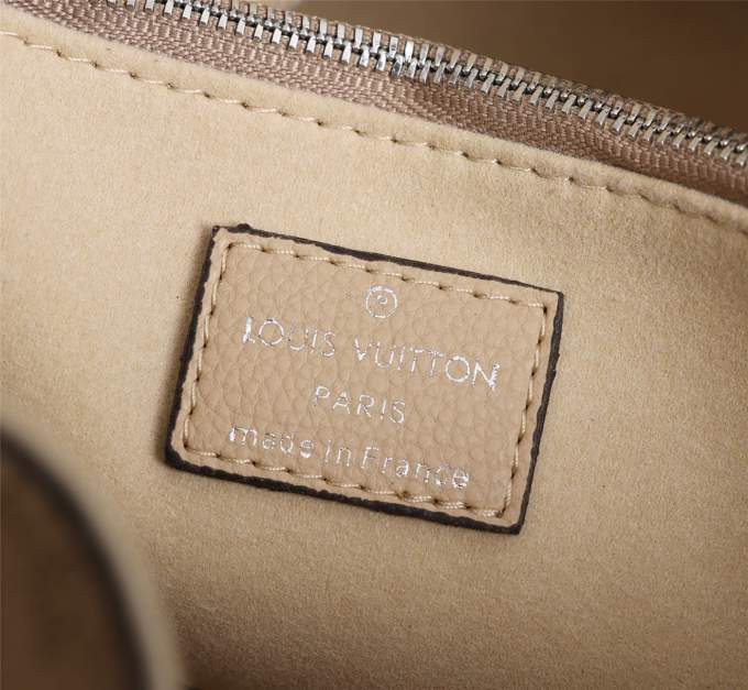 Louis Vuitton Bella – Sophisticated Luxury Bag - Imagem 13