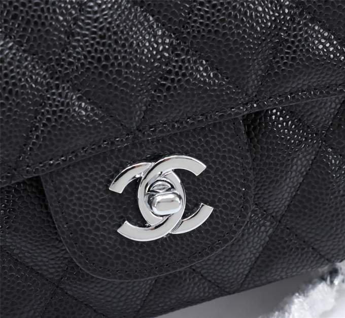 Chanel Mini Caviar Bag - Imagem 23