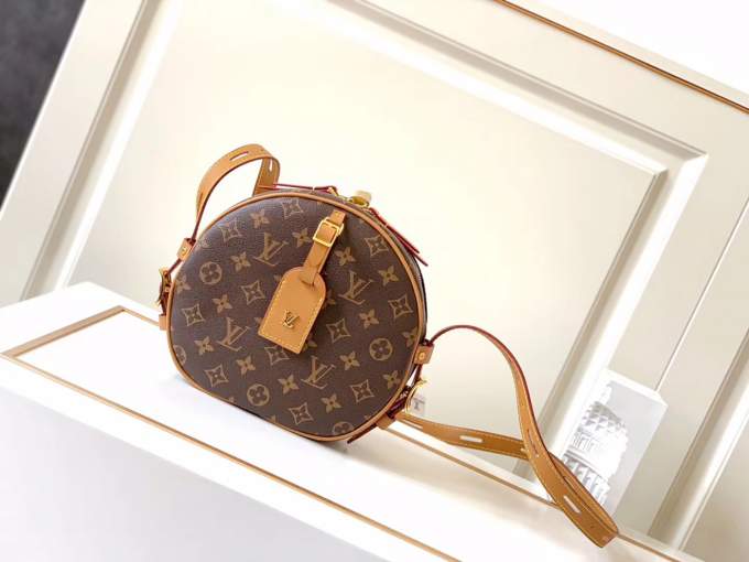 Louis Vuitton Petite Boite Chapeau Souple - Imagem 12