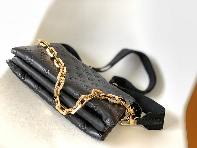 Louis Vuitton Coussin PM - Imagem 63