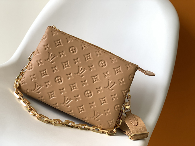 Louis Vuitton Coussin PM - Imagem 38