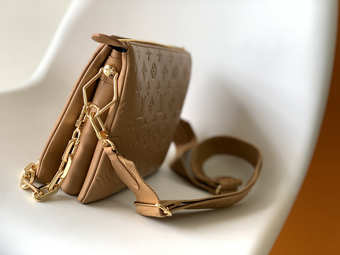 Louis Vuitton Coussin PM - Imagem 54
