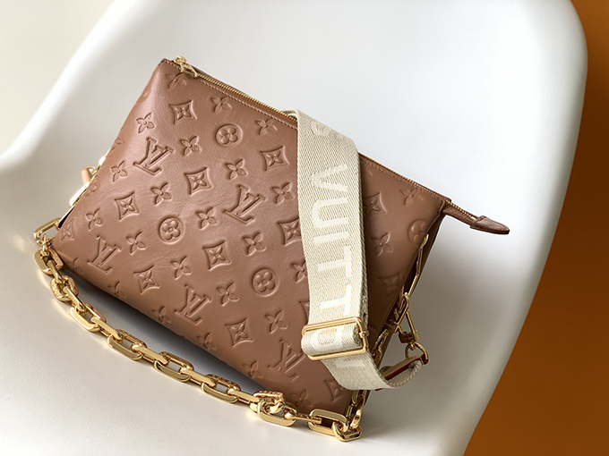 Louis Vuitton Coussin PM - Imagem 40