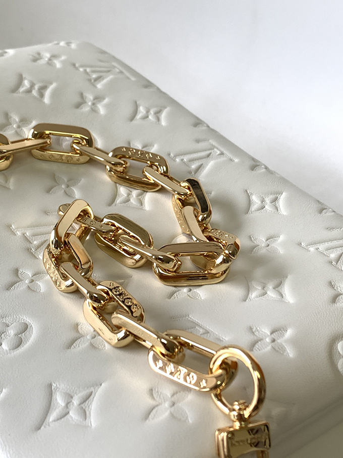 Louis Vuitton Coussin PM - Imagem 13