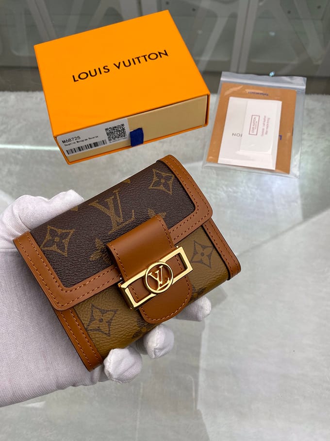 Louis Vuitton Dauphine Compact Wallet - Imagem 9