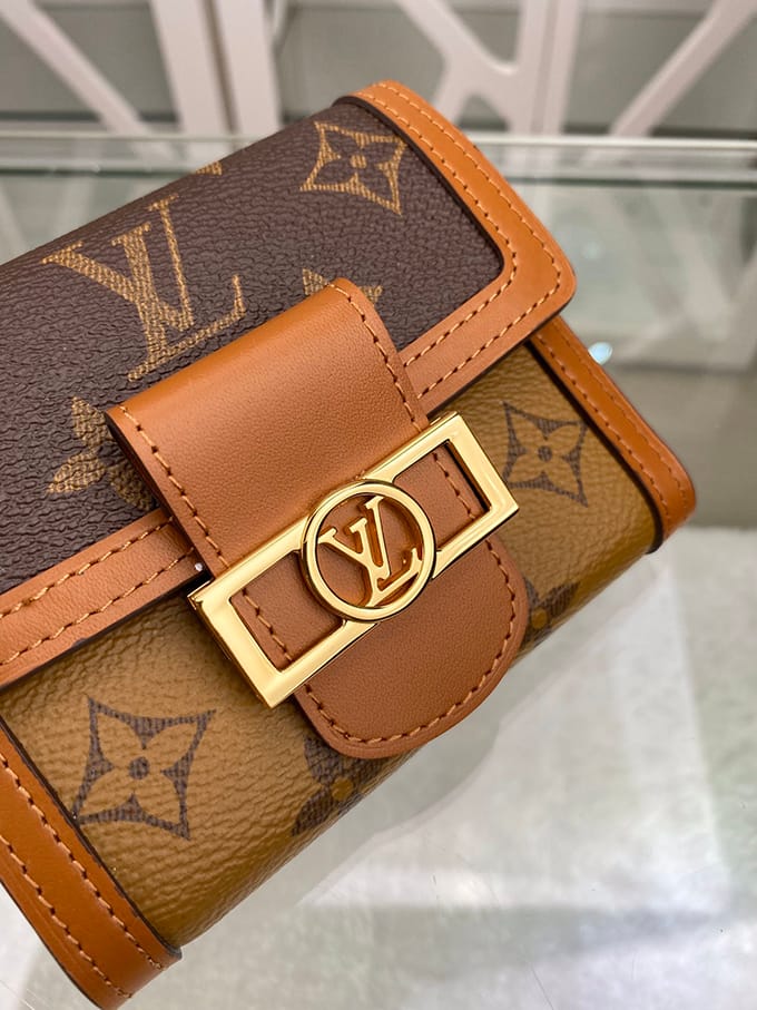 Louis Vuitton Dauphine Compact Wallet - Imagem 12
