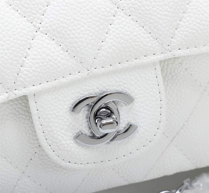 Chanel Mini Caviar Bag - Imagem 32