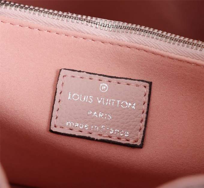 Louis Vuitton Bella – Sophisticated Luxury Bag - Imagem 22