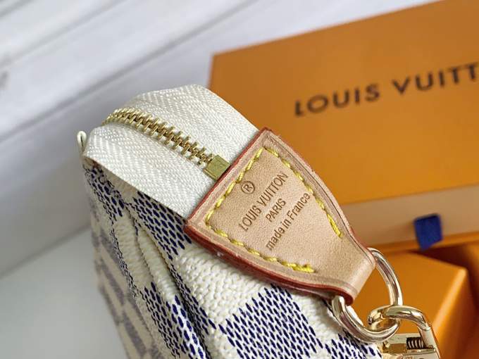 Louis Vuitton Mini Pochette - Imagem 23