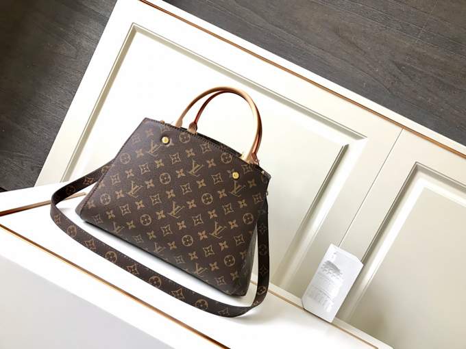 Louis Vuitton Montaigne BB - Imagem 17