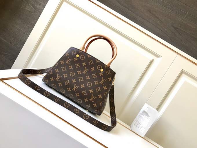 Louis Vuitton Montaigne BB - Imagem 18