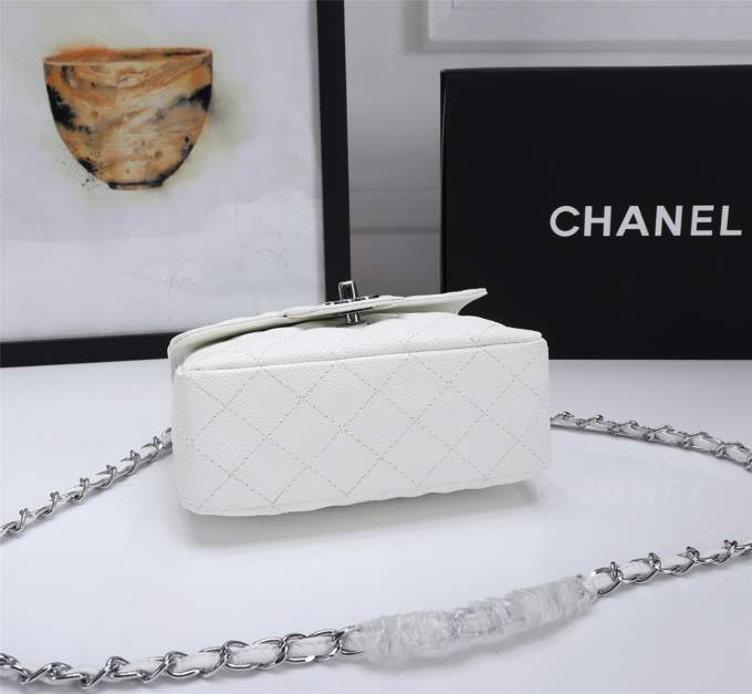 Chanel Mini Caviar Bag - Imagem 48