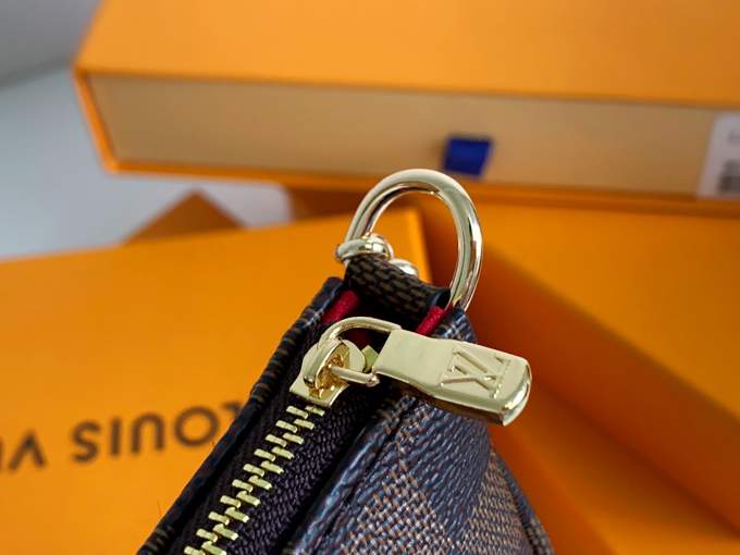 Louis Vuitton Mini Pochette - Imagem 5
