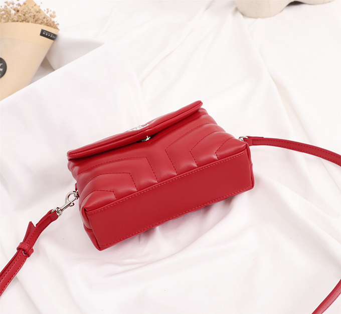 YSL Loulou Toy Bag Matelassé “Y” Leather - Imagem 31