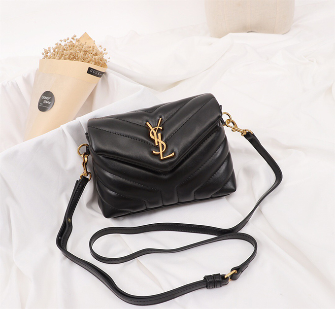 YSL Loulou Toy Bag Matelassé “Y” Leather - Imagem 33