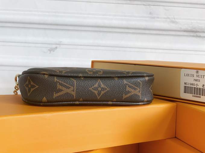 Louis Vuitton Mini Pochette - Imagem 8
