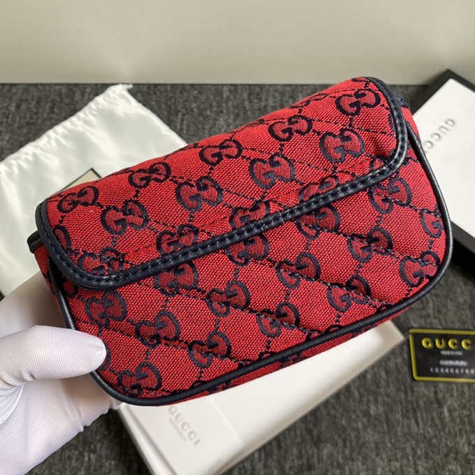 Gucci Marmont GG Crossbody Mini Bag - Imagem 15