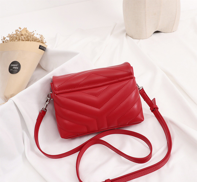 YSL Loulou Toy Bag Matelassé “Y” Leather - Imagem 42