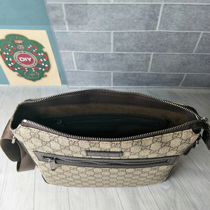 Gucci Signature Messenger Bag - Imagem 14