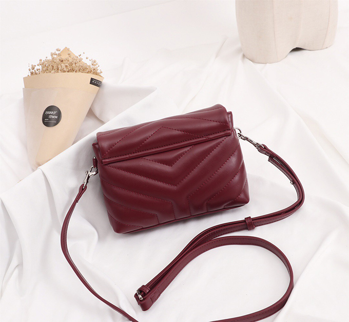 YSL Loulou Toy Bag Matelassé “Y” Leather - Imagem 49