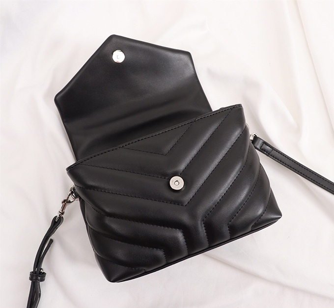 YSL Loulou Toy Bag Matelassé “Y” Leather - Imagem 46