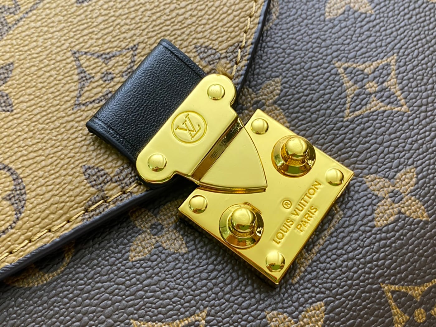 Louis Vuitton Pochette Metis - Imagem 19