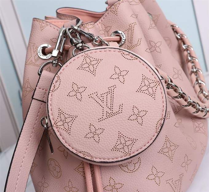 Louis Vuitton Bella – Sophisticated Luxury Bag - Imagem 11