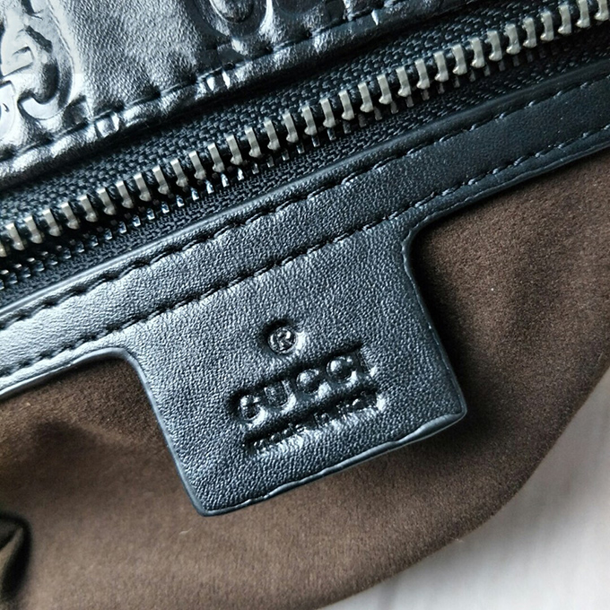 Gucci Signature Messenger Bag - Imagem 6