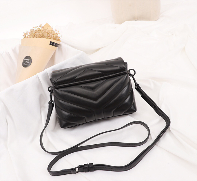 YSL Loulou Toy Bag Matelassé “Y” Leather - Imagem 52