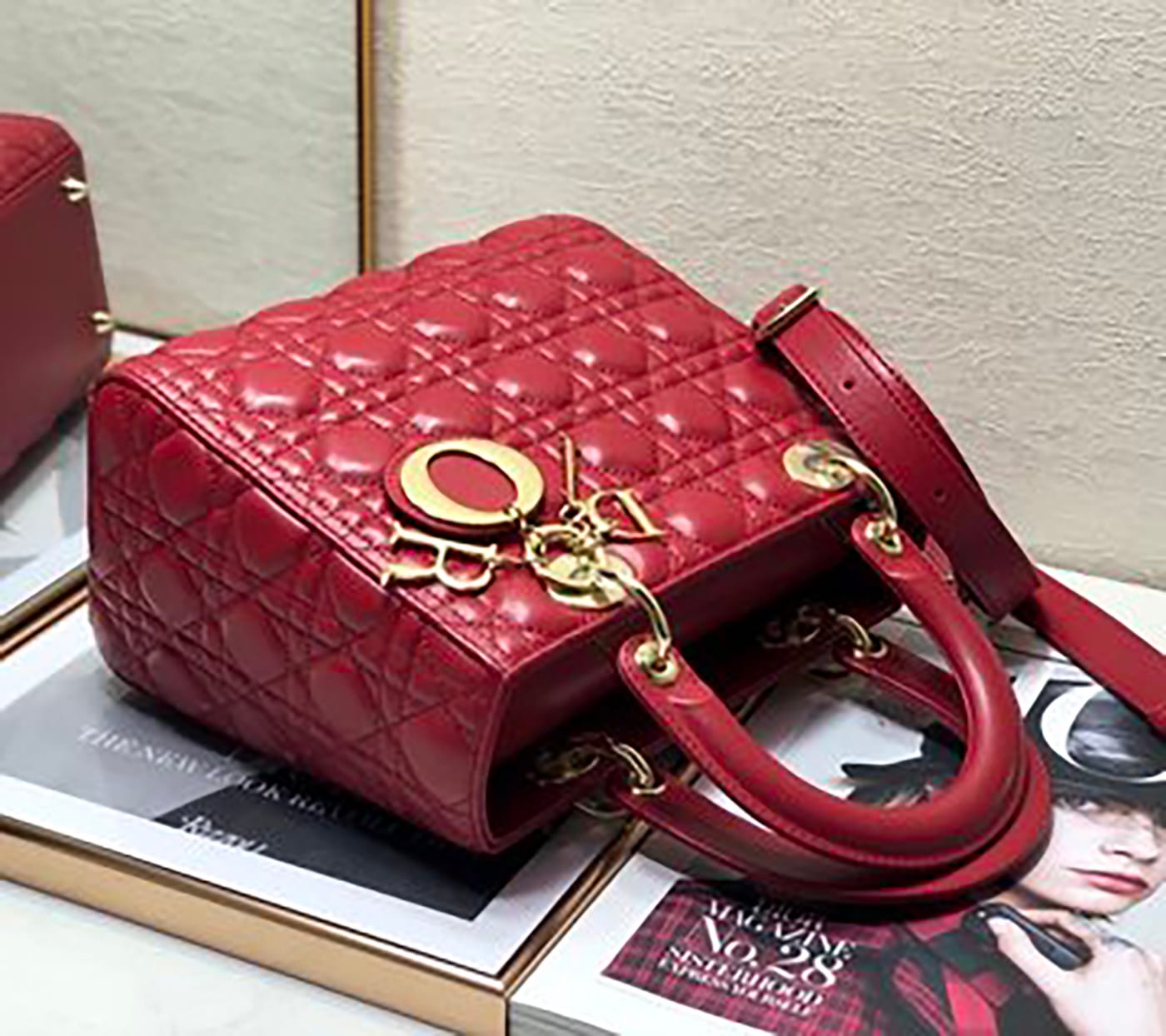 Medium Lady Dior Soft Leather Bag - Imagem 12