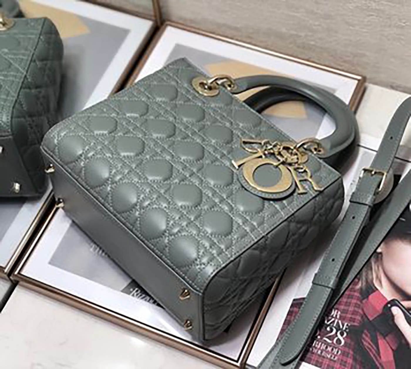 Medium Lady Dior Soft Leather Bag - Imagem 23