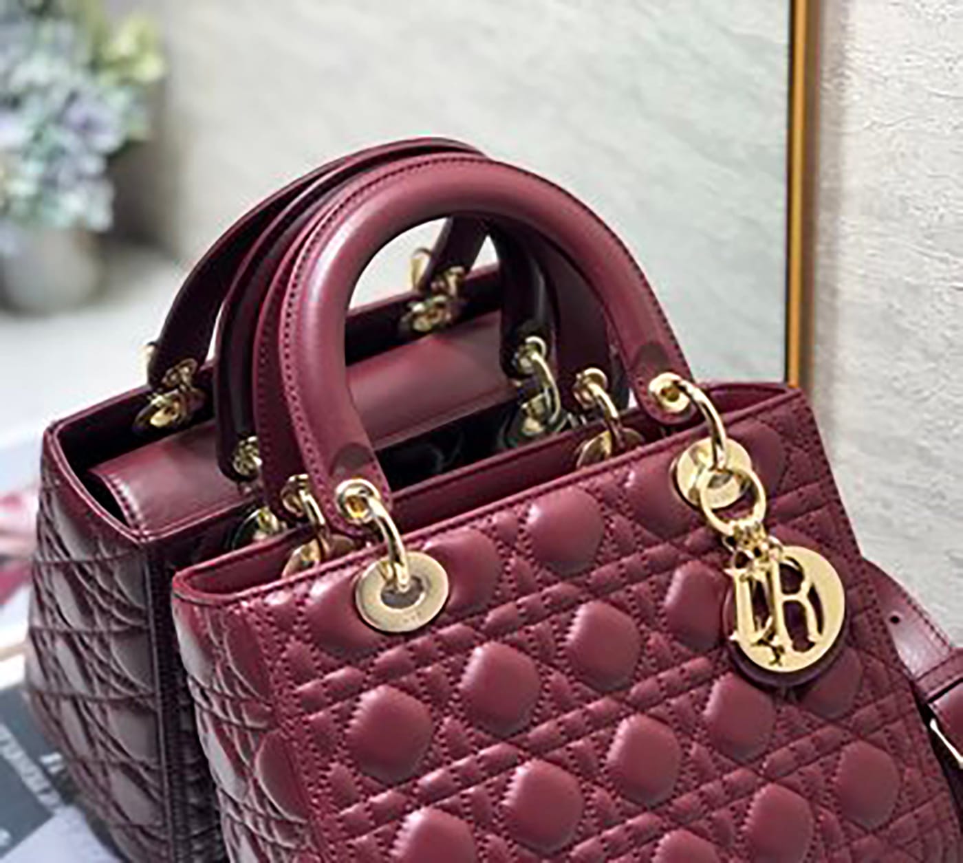 Medium Lady Dior Soft Leather Bag - Imagem 33