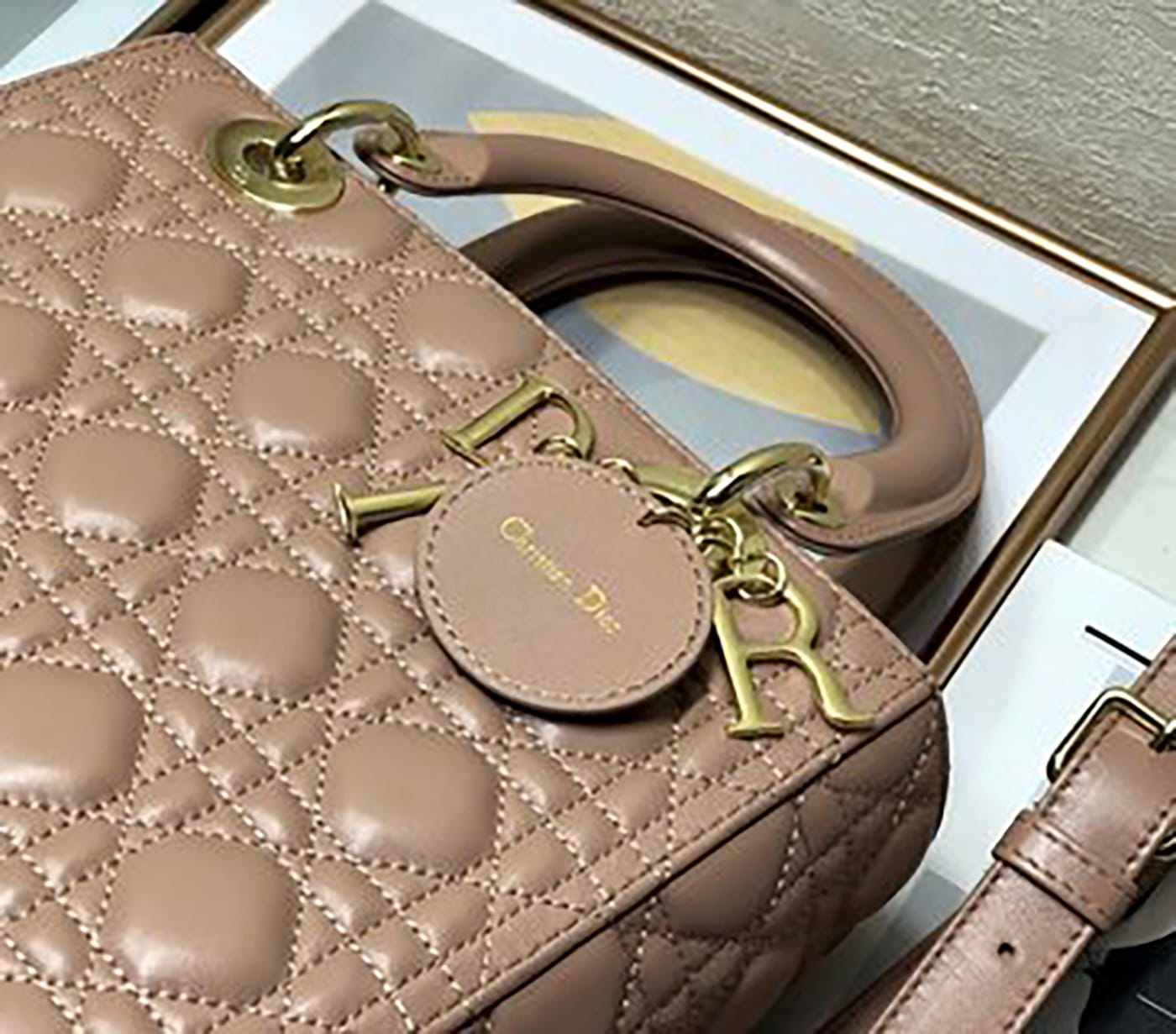 Medium Lady Dior Soft Leather Bag - Imagem 39