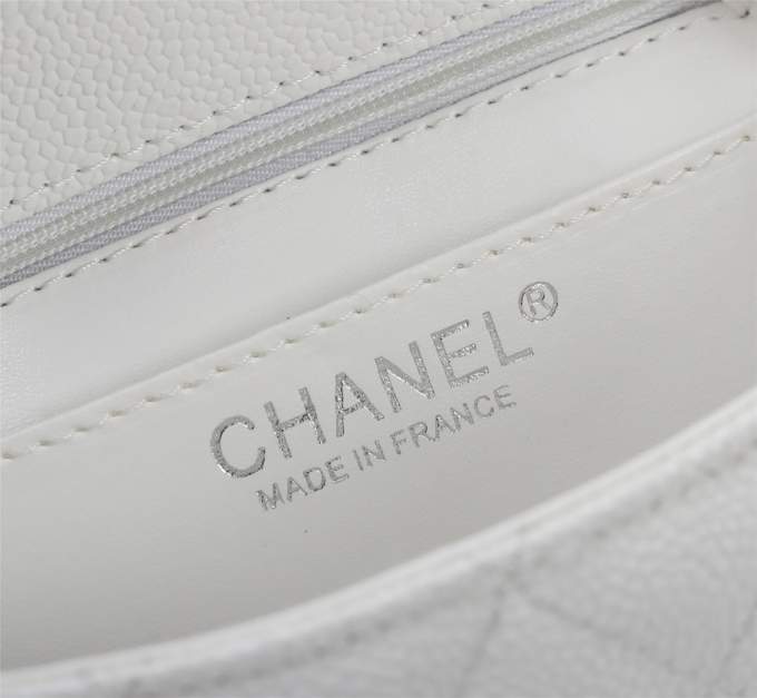 Chanel Mini Caviar Bag - Imagem 26