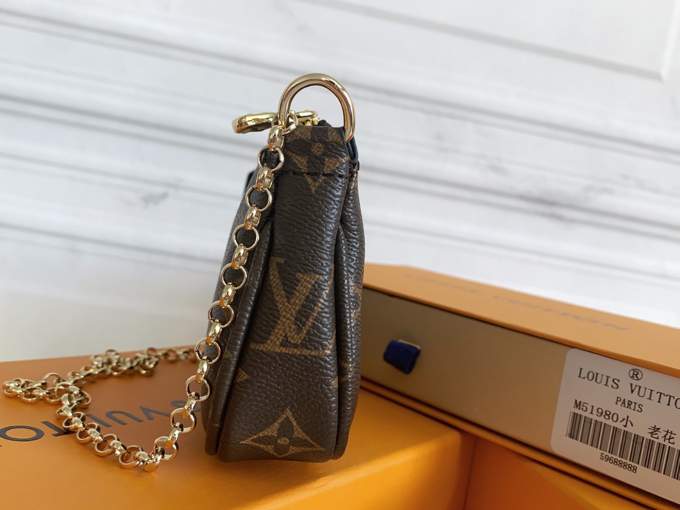 Louis Vuitton Mini Pochette - Imagem 14